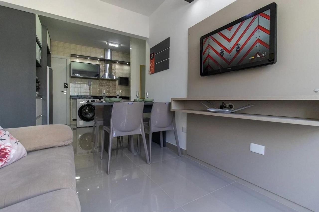 Apartamento Mtey83 - 1 Dorm, Av. Brasil, Climatizado, Garagem