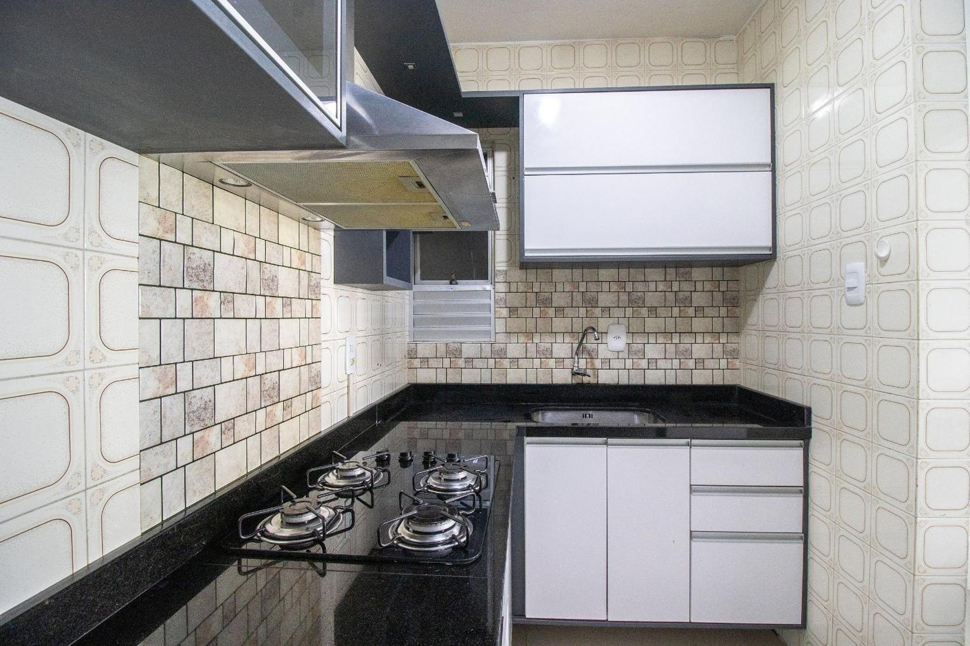 Mtey83 - 1 Dorm, Av. Brasil, Climatizado, Garagem Apartamento *