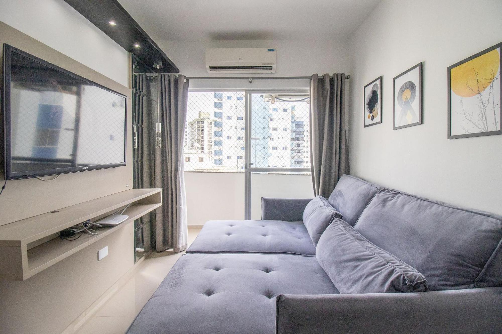 Apartamento Mtey83 - 1 Dorm, Av. Brasil, Climatizado, Garagem *