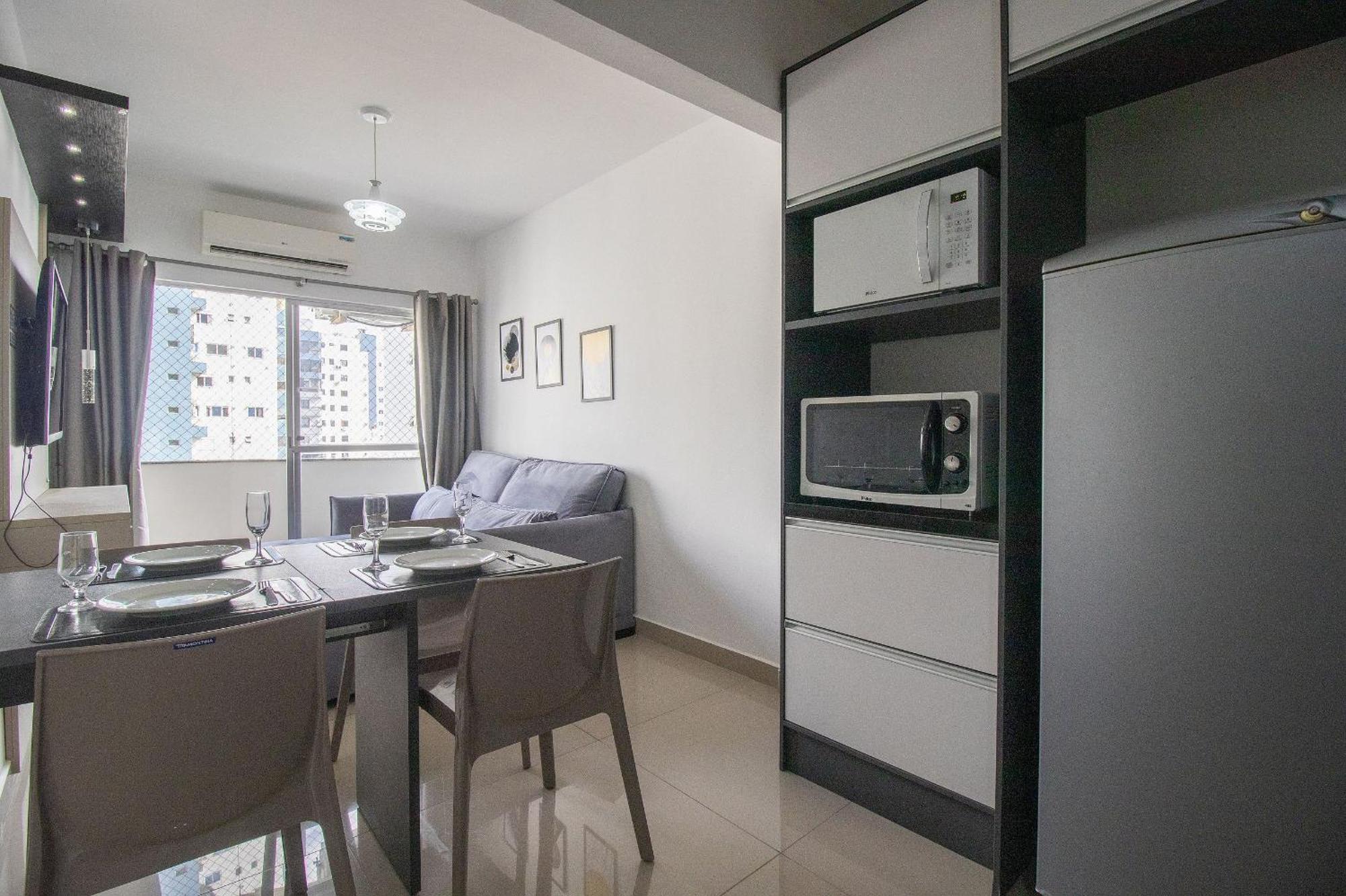 Mtey83 - 1 Dorm, Av. Brasil, Climatizado, Garagem *